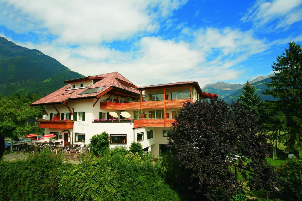 Hotel Haselried Tirolo Exteriör bild