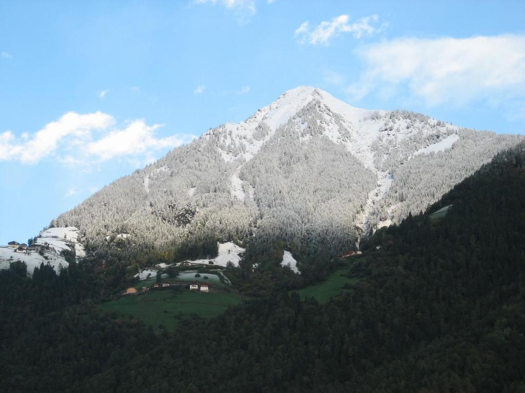 Hotel Haselried Tirolo Exteriör bild