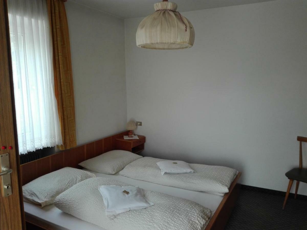 Hotel Haselried Tirolo Exteriör bild